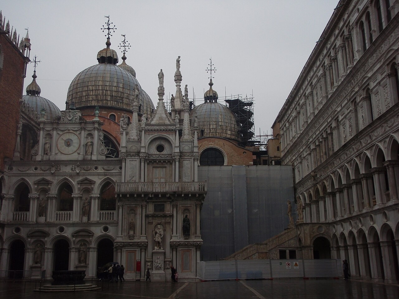 Doge’s Palace courtyard