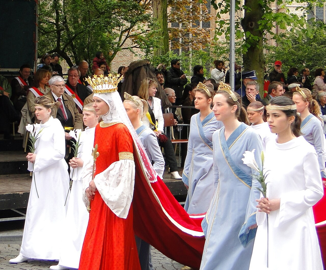 Costumed biblical figures in the Holy Blood procession in Bruges