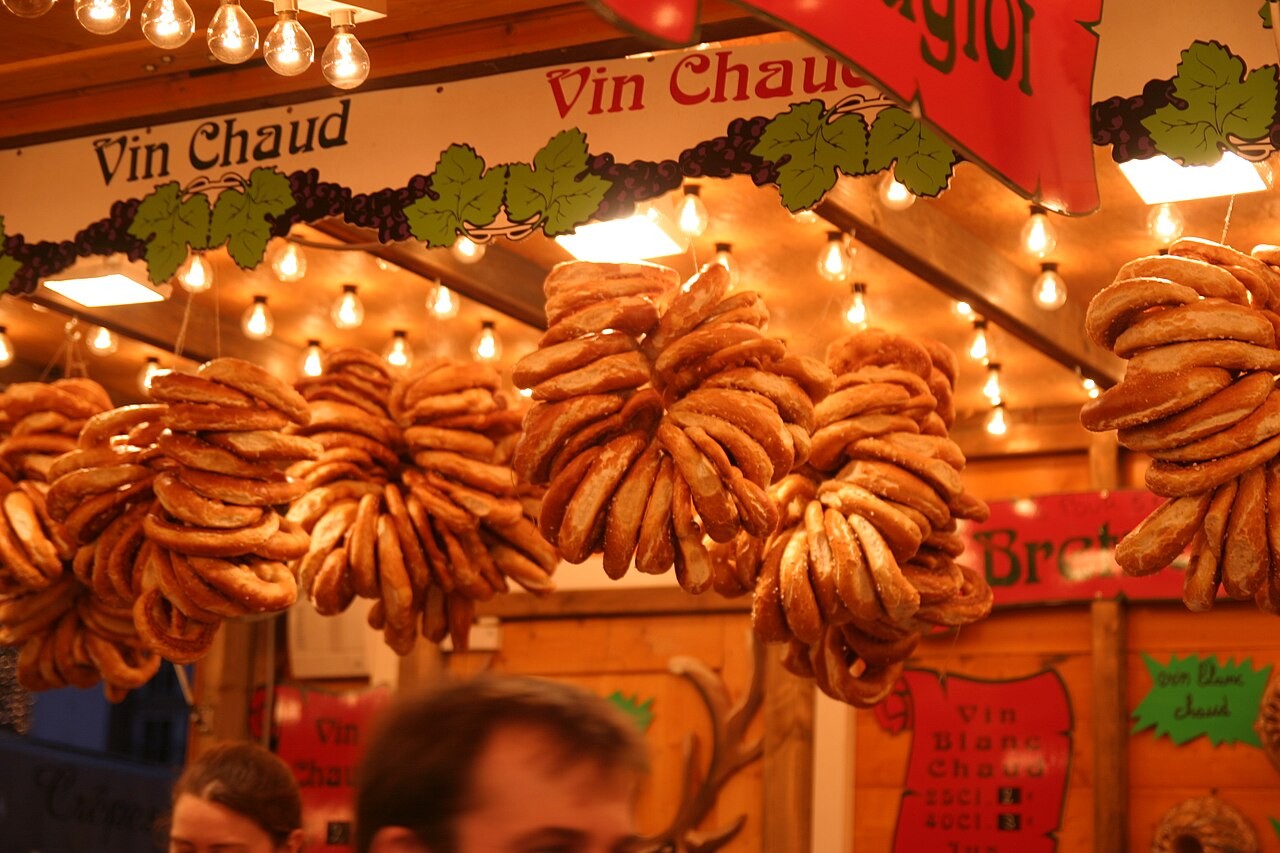 Strasbourg Christmas market · stalls, 2006